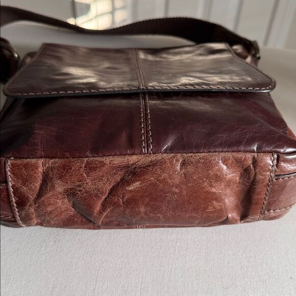 Fossil Brand Vintage Brown Leather Crossbody Messenger Bag Adjustable Strap - Picture 8 of 15